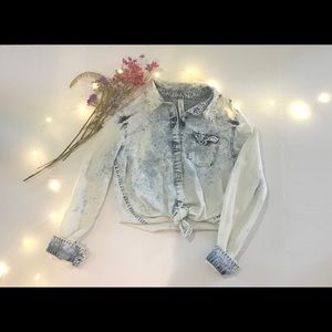 Denim tied button down shirt